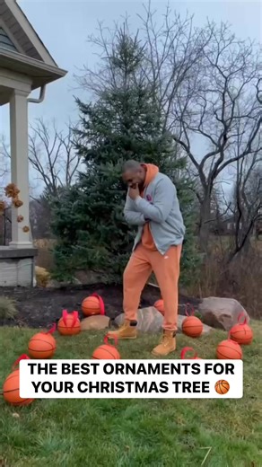 Oh Christmas tree… 🌲 🏀 (Via motivatedbymylan/IG) | NBA