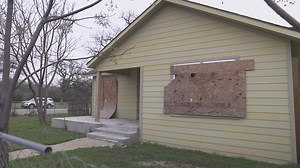 FBI raids Fort Worth home and finds 21 victims of human trafficking