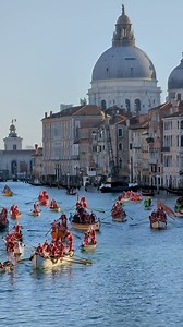 4.4M views · 466K reactions | How can Santas deliver their gifts in #Venice on #Christmas? They must learn to row! veneziaautentica.com | Venezia Autentica - Discover and Support the Authentic Venice | Facebook