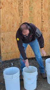 Stuck Buckets. Unstick Two 5 Gallon Buckets #shorts #lifehacks