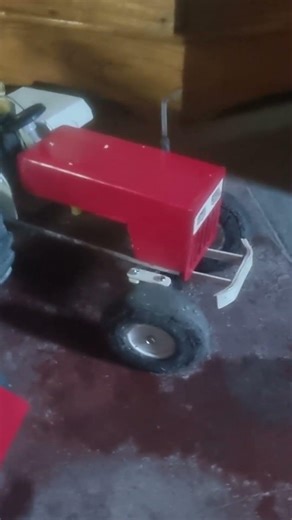 Remote control tractor