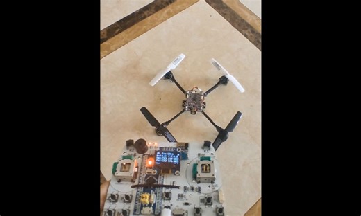 不到200元的DIY开源无人机一键定高起飞悬停测试，现在公开完整开源代码(STM32F103C8T6 激光VL53L1X 光流PMW3901 气压SPL06)