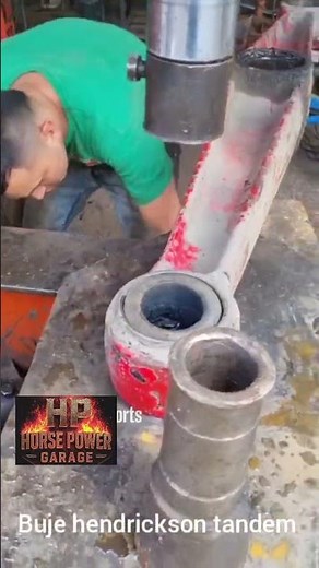 cambio buje corbatin #automobile #rodamientosautomotrices #welding #machine #welder #work