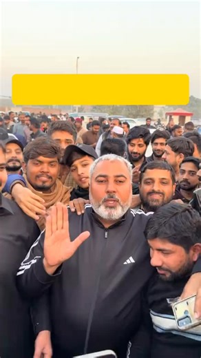 11K views · 350 reactions | Dogar Sb ko Dhamki SDM • Shahzad Dogar Motors Nankana, Islamabad, Multan, Gujranwala #dogarmotors #automobile #usedcarsforsale #cardealer #cars #usedcars #dogar #shahzaddogar #car #secondhand #cardealership #carinspection #carbuying #trending #viral #instagram #carselling #cartips #reels #shorts #foryou #ViralReels #CarReels #ReelsPakistan #TrendingReels #PakistanCars #CarLifestyle #CarSpotting #CarShowroom #SastiGariyan | SDM Shahzad Dogar Motors | Facebook