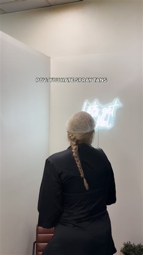 No awkward moments here 🤎 At Tan Hub our automatic booths mean: ✔️ Privacy ✔️ No getting naked in front of anyone ✔️ Stress free environment | Tan Hub Mooloolaba