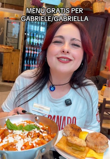 ⚠️ Regolamento: 1. È necessario presentarsi con carta d’identità 2. Sedersi al tavolo con almeno una persona pagante 3. Coperto e bevanda esclusi Gabriele e Gabriella, questa volta siete voi i nostri ospiti! 😎 Avvisa amici e parenti: vi aspettiamo! 📍 Via Maqueda 288, Palermo ⏰ Tutti i giorni dalle 11:00 #panaro #palermo #streetfood #gratis #promo