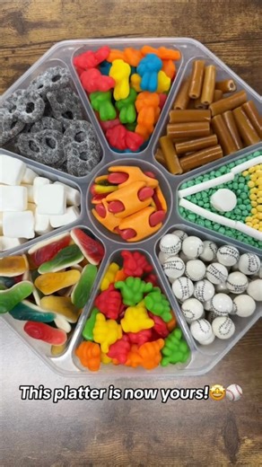 🏟️⚾️Let’s make a BASEBALL Candy Platter!⚾️🏟️ #reels #viral #satisfying #asmr #explorepage #candies #funny #platter | Poppin Candy