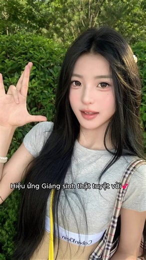 Create a Custom Humanoid Keychain with Hypic