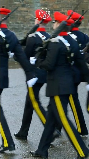 Quick March into the Castle - The Queen's Royal Hussars. #britisharmy #military #cavalry #army #army