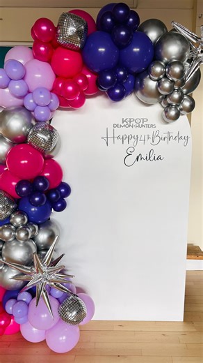 Emilia’s K-POP Birthday Party 勺勇 #kpopballoons #kpopbirthdayparty #balloonshereford #balloonsherefordshire #theballoonshophereford | The Balloon Shop Hereford | Facebook