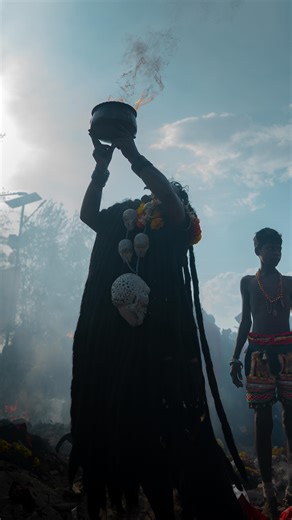 Athar Rabbani || Jharkhand 📍 on Instagram: "Kulasai Dasara 35mm 🎭🔥🌊 . . . Here is the story 👇✅ In the southern tip of Tamil Nadu, a coastal town named Kulasekarapattinam celebrates Dasara unlike anywhere else. Here, devotion takes a living form at the 300-year-old Sri Mutharamman Temple, legends come alive. The goddess Lalitambikai grows to divine power in just nine days of Navaratri, defeating the demon Mahisasura on Vijayadashami a story of good triumphing over evil. For 10 days, devotees