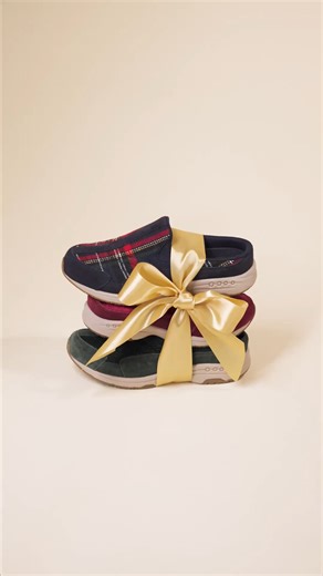 The holiday season is here… time to unwrap the magic of comfort 🎁✨ #EasySpirit #BlackFriday Link below to shop now during our Black Friday Event for 50% Off Boots/Booties Extra 40% Everything Else https://easy-spirit.visitlink.me/rBdUNk | Easy Spirit