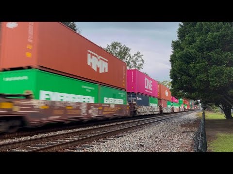 CSX 520 AC44CW Leads Long Fast Moving 50+MPH CSX I138 Intermodal Train Thru Kingstree SC In The Rain