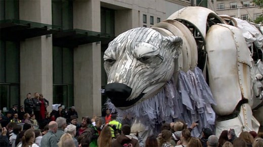 Giant polar bear leads Greenpeace's Save the Arctic protest – video