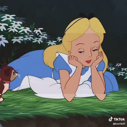 Alice in Wonderland: Cheshire Cat Childhood Movie Magic