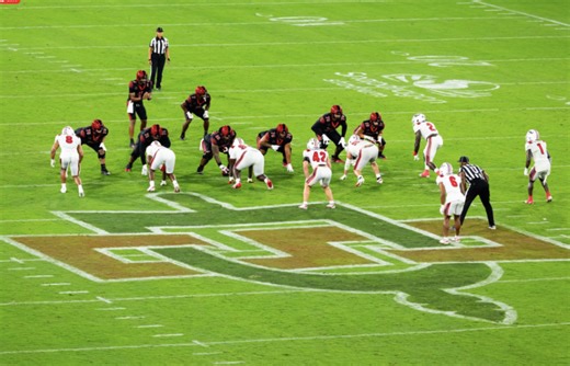 Aztecs offense puts on show in Mountain West opener, winning 45-24