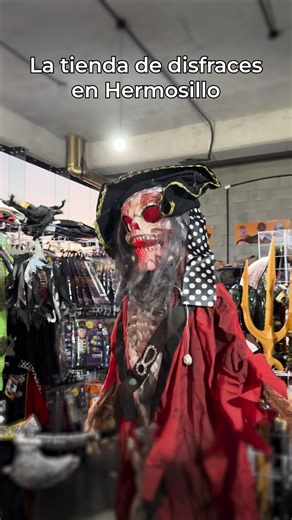 Monster House: La tienda de disfraces más grande de México volvió a Hermosillo 👻 Como cada año, esta tienda que solo abre durante octubre está de regreso en la ciudad con dos nuevas ubicaciones: En Plaza Andenes y en Centenario donde antes era el restaurante Shibuya. Disfraces, decoraciones, maquillaje, máscaras, de todo podrás encontrar en esta tienda para los amantes del Halloween. #hermosillo #hermosillosonora | Alonso Yocupicio