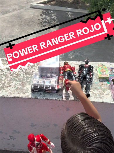 🔎⚡ ¡Fuguita, viejos! Hoy nos lanzamos al tianguis del Laguito y encontramos una verdadera joyita: ¡un Power Ranger Rojo en tamaño grande! 🤩 Al enano le encantó desde que lo vio y no dejaba de revisarlo por todos lados. #JuguetesAlRescate #PowerRangers #BuscandoJoyitas #Coleccionistas #PapáEHijo @Ary RR