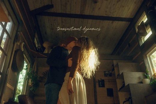 Replying to @gabs Please note, this was explained through the lense of a heteronormative relationship, but this remains true regardless of gender or dynamic style. Transactional dynamics show themselves loudly in the bedroom, but are nurtured in the mundane rituals of your daily life together. Where in your relationship right now can you see a pattern of unconscious transactional thinking that is contributing to your feeling of distance, emotional unavailability, low drive or even disdain for yo