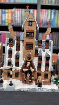 Building the LEGO® Harry Potter™ Hogsmeade™ Village set!