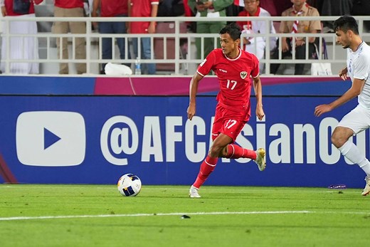 10 Contoh Gerak Lokomotor, Non Lokomotor, dan Manipulatif pada Permainan Sepakbola  : Okezone Bola