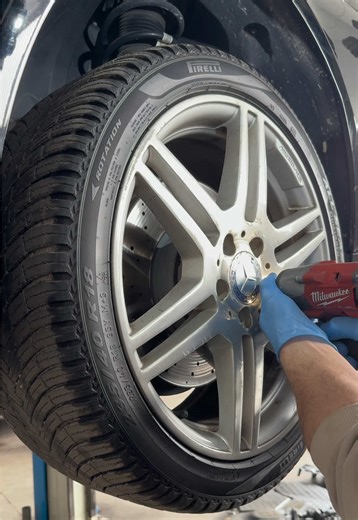 Mercedes E-Class Brake Pad Replacement Guide