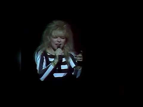 France Gall - Résiste (Le Tour de France 1988)