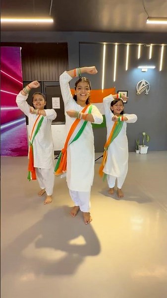 Sandeshe Aate Hai Part -2🇮🇳 #sandeseaatehai #15august #independencedaydance
