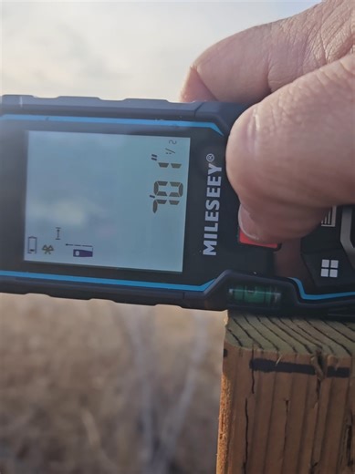 If youre a DIYer, you need this in your tool box. #lasermeasuringtape #lasermeasure #DIY