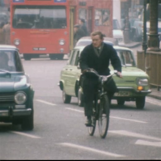 850K views · 10K reactions | Join us on a journey through London in the 1970s  | MyLondon | Facebook