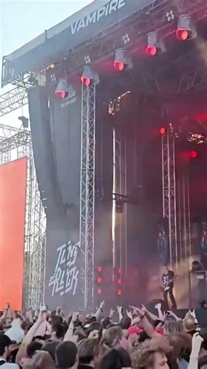 The Norwegians get the pass to row whenever they please #meshuggah #tonsofrock #concert #moshpit