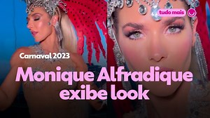 Monique Alfradique exibe look para o desfile das campeãs