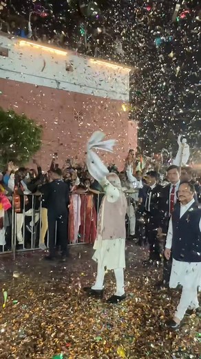 6.8K views · 490 reactions | ବିହାରରେ NDA ର କ୍ଲିନ ସୁଇପ୍ ଖୁସିରେ ପ୍ରଧାନମନ୍ତ୍ରୀ ନରେନ୍ଦ୍ର ମୋଦିଙ୍କ ଜନତାଙ୍କୁ ଉତ୍ସାହିତ କରିବା ଅବସରରେ | Asok Rout | Facebook