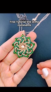 57K views · 988 reactions | FREE TUTORIAL LINK IN THE COMMENTS . Subscribe Sonysree Creations & Beadicted Girl Channels on YOUTUBE to learn Beading #earrings #necklace #bracelet #beadedbracelet #sonysreecreations #howto #beading #youtubetutorial #diy #beadedjewelry #beadednecklace #jewelrymaking | Sonysree Creations | Facebook