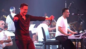 Do you know "Rona"? A moment before our huge Kabalat Shabbat concert we're giving you a little taste of our new medley! Tickets: https://2207.kupat.co.il/show/revivoshabat | The Revivo Project