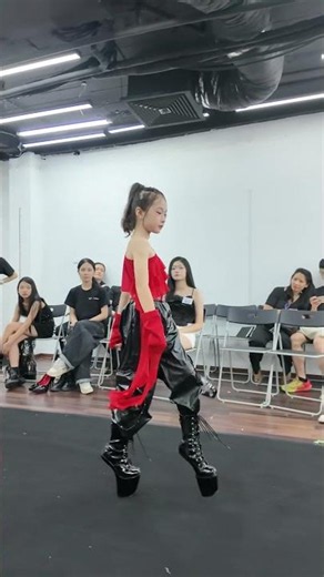 25cm Hoof-Heel Catwalk Casting #bybacademy #thanhhuyennguyen #daotaonguoimau #5g
