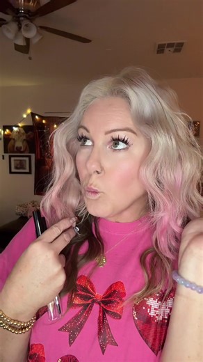 This is literally one of the best eyebrow kit that I have ever used… You can definitely get your eyebrows to look the way that you want them to and all the tools are right here in this kit… Trust me linked below #fyp #brows #eyebrows #brow #makeup