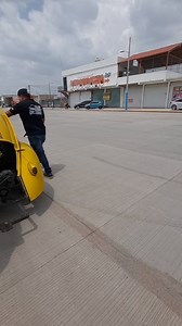 Dodge Charger vs Mustang #arrancones Revolution Club | Servicio Martínez