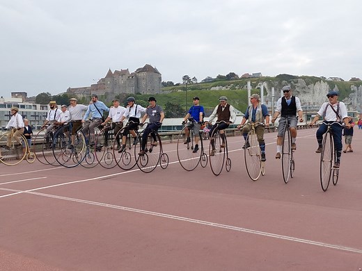 Mais qui est l'inventeur du grand bi ?