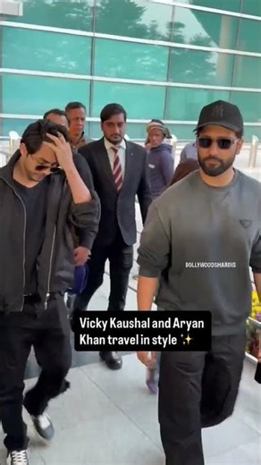 #vickykaushal and #aryankhan snapped together at the airport ✈️✨