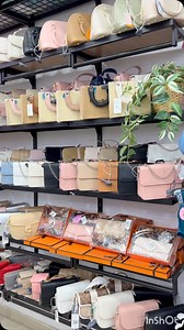 225 reactions · 8 comments | Jolie modèle de sac à main pour femme  Qualité excellente  Soyez les bienvenus | Rose et Bleu Oran | Facebook