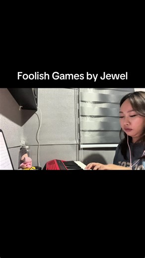 Channeling all the 90s angst with this one. 😅 Foolish Games by Jewel 🫶