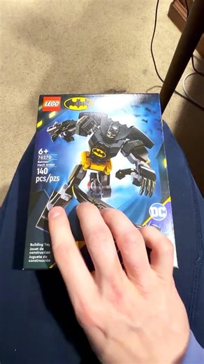 BUILDING LEGO BATMAN