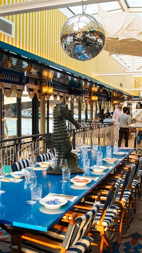Riviera Fuga on Instagram: "Bienvenue à Riviera Fuga. 🍋 Un restaurant pensé comme une échappée sur la French Riviera. We are open de 12h à 1h, du lundi au dimanche 📍Riviera Fuga : 10 Port des Invalides #rivierafuga #sunset #riviera #fugafamily paris7 cuisinefusion dejeuner menudelasemaine"