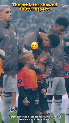 The heartwarming moments between players and these kids #respect #fyp #football #tennis #youngfans
