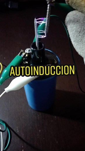 Autoinducción en Circuitos de Motores: Fenómeno y Prevención