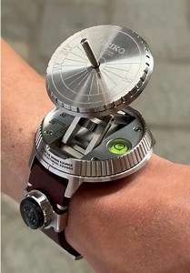 Seiko Sunny Men Sundial: Wristwatch Inspired by Ancient Sundials
