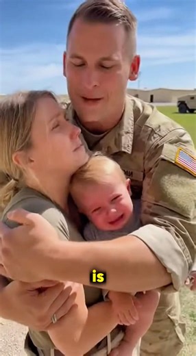 Soldier Returns to Wife and Crying Toddler, and Silence Speaks Volumes 🎖️🤫 #military #funnybaby