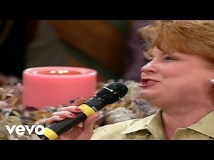 Bill & Gloria Gaither - The Promise [Live] ft. Joy Gardner