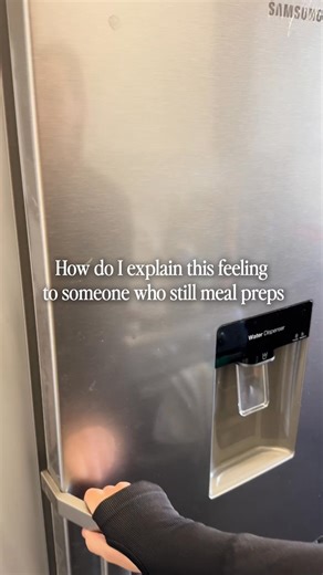 POV: You open your fridge and your entire week is sorted. ✅ No cooking. No cleaning. Just chef-made meals, ready in minutes. 🥦 100% natural ingredients – no UPFs, no nasties 👨‍🍳 Nutritionist-approved, chef-prepared meals ⏳ Hours of time back every week 🍽️ Over 40 delicious dishes to choose from Take a break from cooking. Try Frive today! | Frive